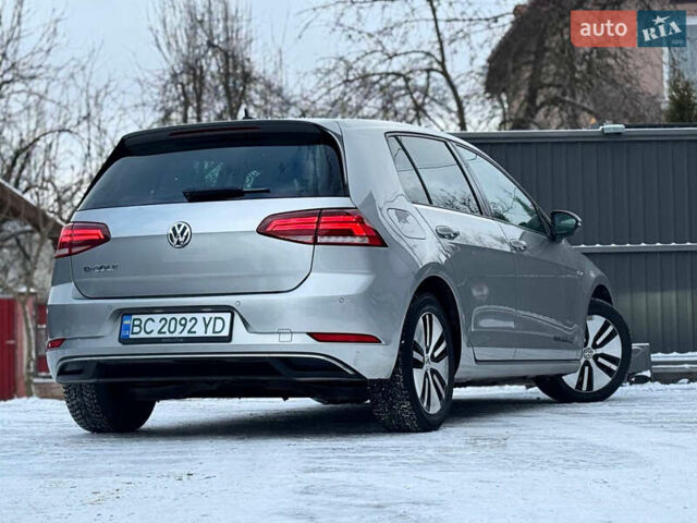 Серый Фольксваген e-Golf, объемом двигателя 0 л и пробегом 148 тыс. км за 12350 $, фото 24 на Automoto.ua