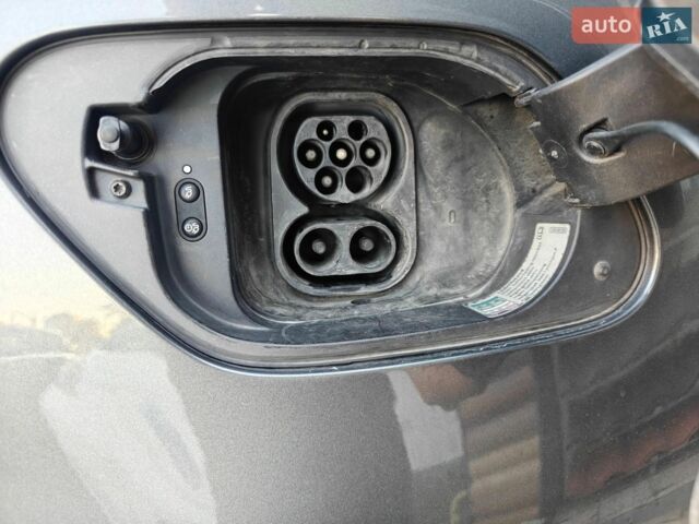 Серый Фольксваген e-Golf, объемом двигателя 0 л и пробегом 140 тыс. км за 11999 $, фото 39 на Automoto.ua