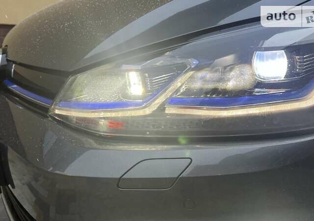 Сірий Фольксваген e-Golf, об'ємом двигуна 0 л та пробігом 156 тис. км за 21550 $, фото 30 на Automoto.ua