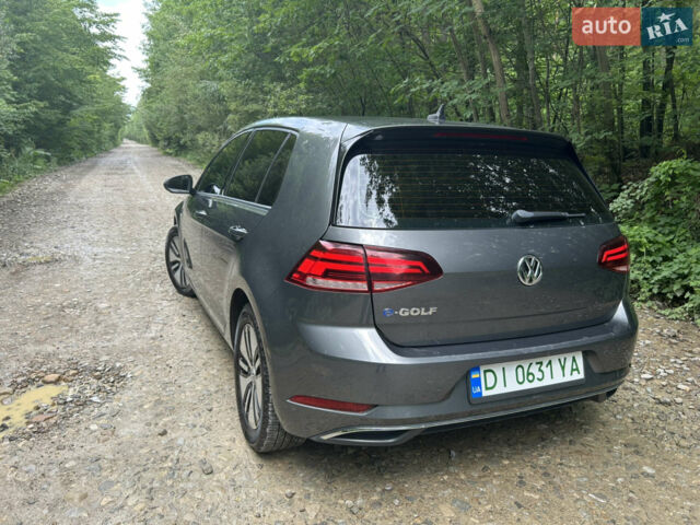 Серый Фольксваген e-Golf, объемом двигателя 0 л и пробегом 250 тыс. км за 12100 $, фото 8 на Automoto.ua