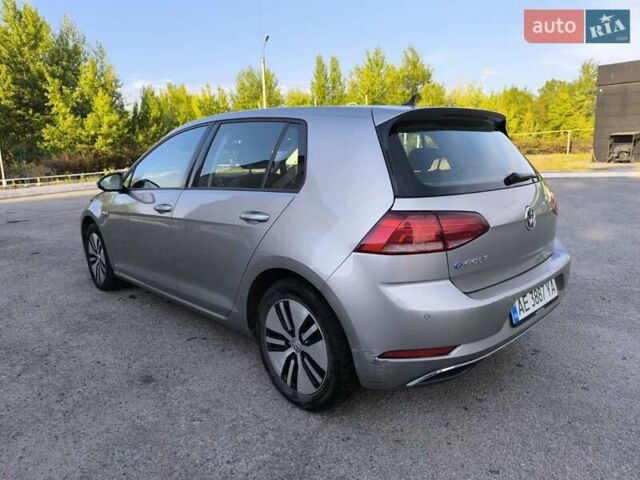 Серый Фольксваген e-Golf, объемом двигателя 0 л и пробегом 85 тыс. км за 14500 $, фото 2 на Automoto.ua