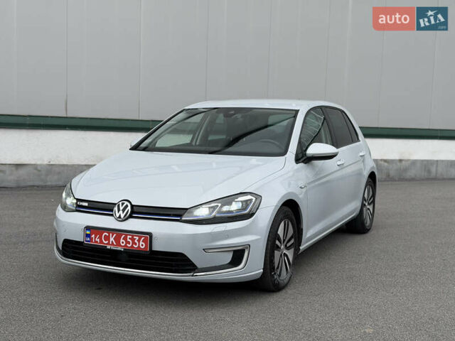 Серый Фольксваген e-Golf, объемом двигателя 0 л и пробегом 98 тыс. км за 12300 $, фото 7 на Automoto.ua