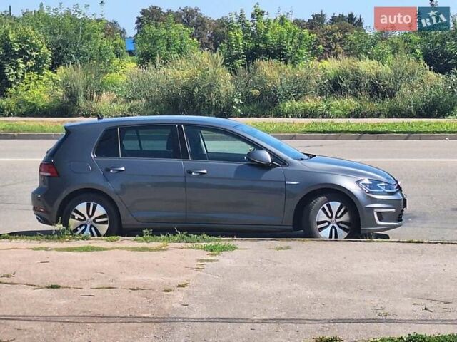 Серый Фольксваген e-Golf, объемом двигателя 0 л и пробегом 160 тыс. км за 13100 $, фото 8 на Automoto.ua