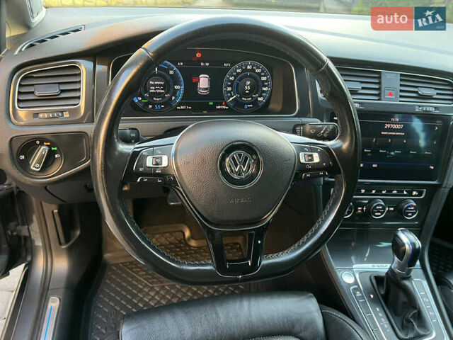 Серый Фольксваген e-Golf, объемом двигателя 0 л и пробегом 149 тыс. км за 12999 $, фото 15 на Automoto.ua