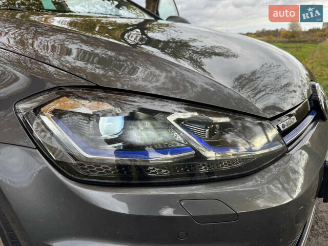 Серый Фольксваген e-Golf, объемом двигателя 0 л и пробегом 194 тыс. км за 11650 $, фото 7 на Automoto.ua