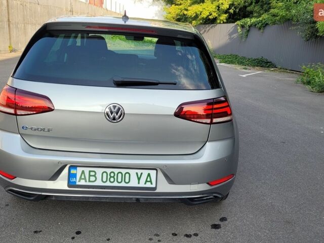 Серый Фольксваген e-Golf, объемом двигателя 0 л и пробегом 107 тыс. км за 12500 $, фото 4 на Automoto.ua