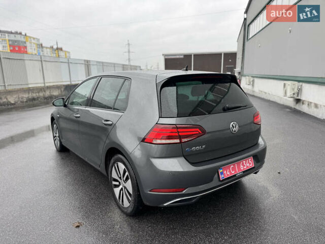 Серый Фольксваген e-Golf, объемом двигателя 0 л и пробегом 98 тыс. км за 12000 $, фото 6 на Automoto.ua