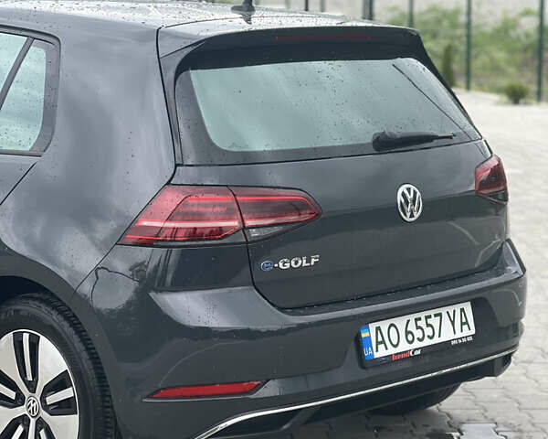 Серый Фольксваген e-Golf, объемом двигателя 0 л и пробегом 57 тыс. км за 14800 $, фото 2 на Automoto.ua