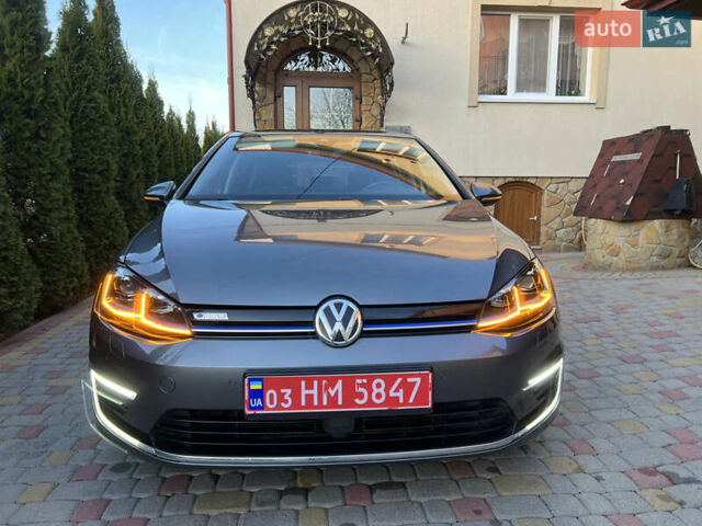 Серый Фольксваген e-Golf, объемом двигателя 0 л и пробегом 149 тыс. км за 12999 $, фото 61 на Automoto.ua