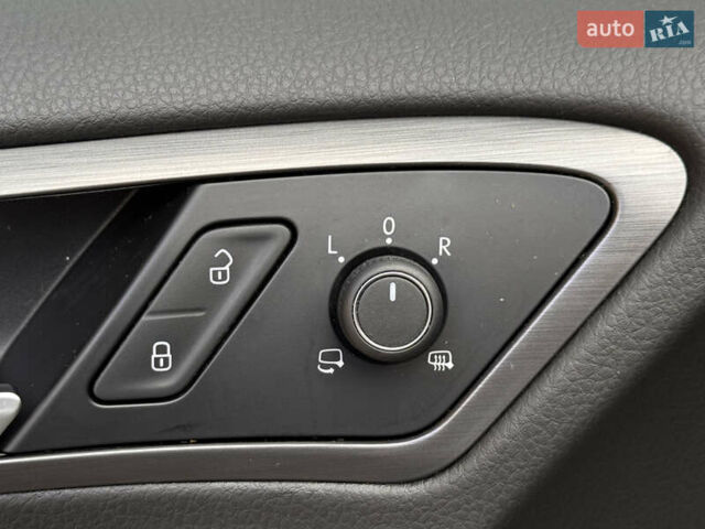 Сірий Фольксваген e-Golf, об'ємом двигуна 0 л та пробігом 190 тис. км за 11500 $, фото 21 на Automoto.ua