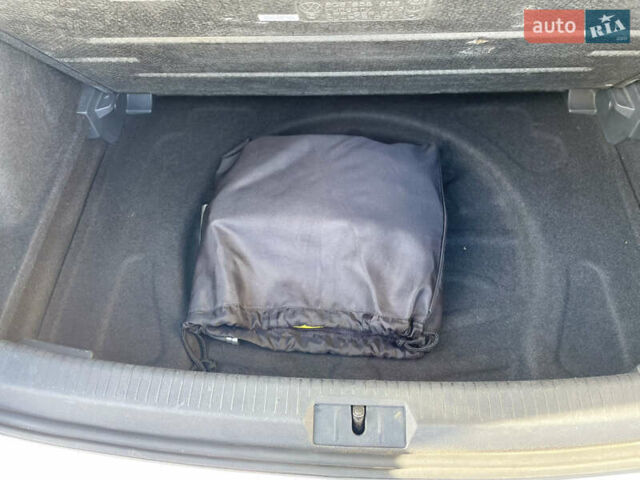 Серый Фольксваген e-Golf, объемом двигателя 0 л и пробегом 76 тыс. км за 9300 $, фото 9 на Automoto.ua