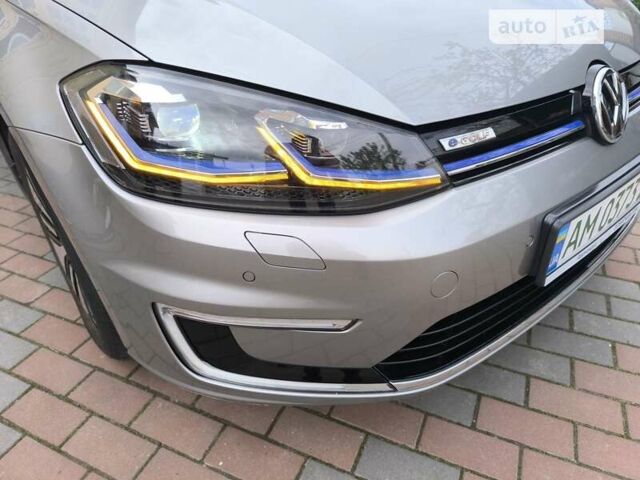 Серый Фольксваген e-Golf, объемом двигателя 0 л и пробегом 33 тыс. км за 17000 $, фото 51 на Automoto.ua