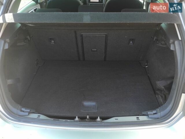 Сірий Фольксваген e-Golf, об'ємом двигуна 0 л та пробігом 90 тис. км за 9400 $, фото 5 на Automoto.ua