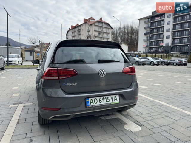 Серый Фольксваген e-Golf, объемом двигателя 0 л и пробегом 107 тыс. км за 14500 $, фото 1 на Automoto.ua