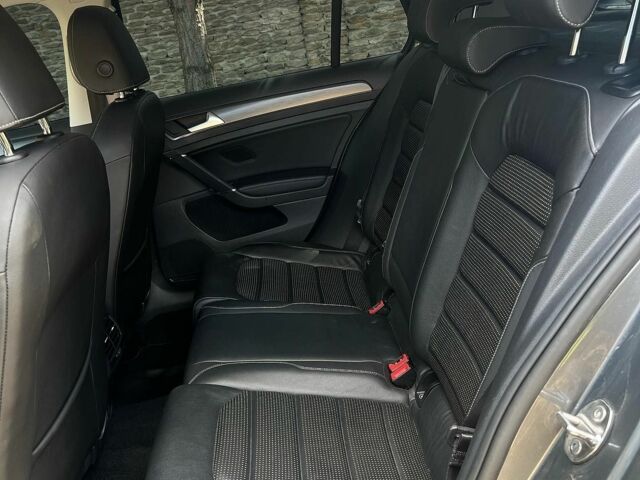 Серый Фольксваген e-Golf, объемом двигателя 0 л и пробегом 47 тыс. км за 11300 $, фото 8 на Automoto.ua