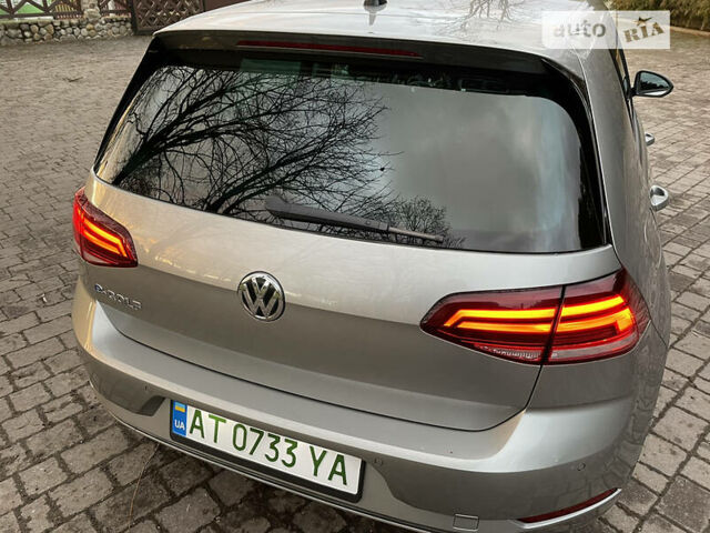Серый Фольксваген e-Golf, объемом двигателя 0 л и пробегом 214 тыс. км за 11000 $, фото 8 на Automoto.ua
