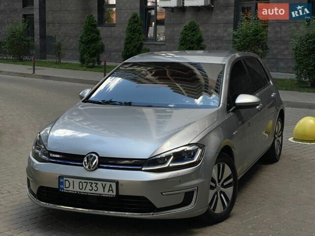 Серый Фольксваген e-Golf, объемом двигателя 0 л и пробегом 140 тыс. км за 13500 $, фото 1 на Automoto.ua