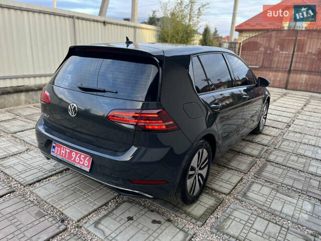 Серый Фольксваген e-Golf, объемом двигателя 0 л и пробегом 114 тыс. км за 12500 $, фото 7 на Automoto.ua