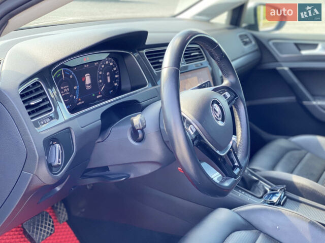 Сірий Фольксваген e-Golf, об'ємом двигуна 0 л та пробігом 100 тис. км за 15500 $, фото 4 на Automoto.ua