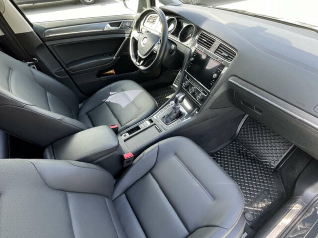 Сірий Фольксваген e-Golf, об'ємом двигуна 0 л та пробігом 87 тис. км за 14500 $, фото 4 на Automoto.ua