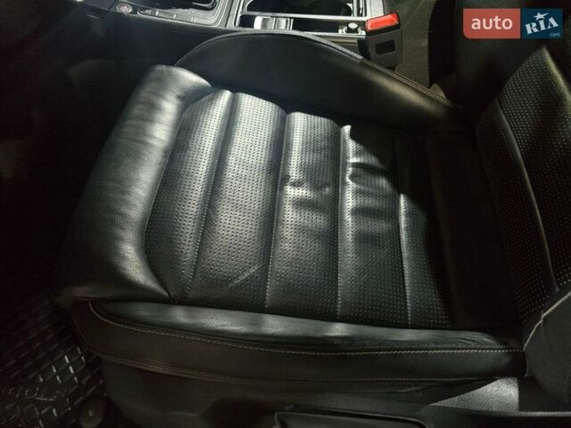 Сірий Фольксваген e-Golf, об'ємом двигуна 0 л та пробігом 148 тис. км за 12800 $, фото 51 на Automoto.ua