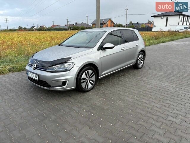 Серый Фольксваген e-Golf, объемом двигателя 0 л и пробегом 156 тыс. км за 11700 $, фото 5 на Automoto.ua