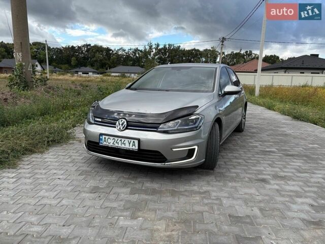 Серый Фольксваген e-Golf, объемом двигателя 0 л и пробегом 156 тыс. км за 11700 $, фото 18 на Automoto.ua