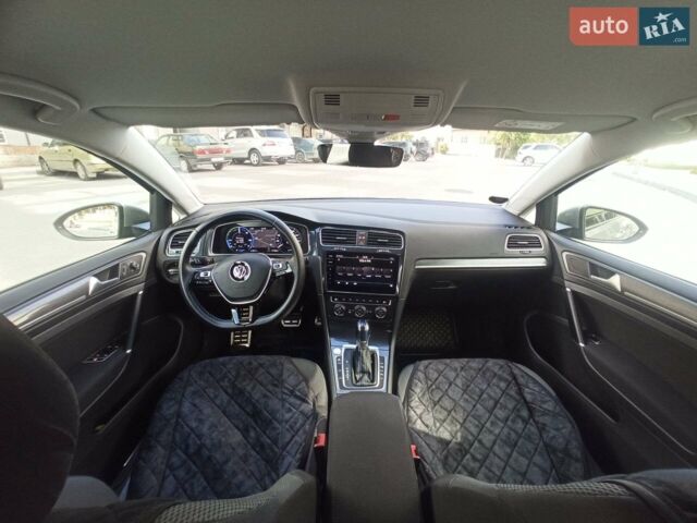 Серый Фольксваген e-Golf, объемом двигателя 0 л и пробегом 118 тыс. км за 13999 $, фото 17 на Automoto.ua