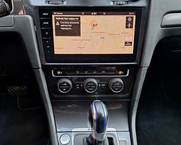 Серый Фольксваген e-Golf, объемом двигателя 0 л и пробегом 160 тыс. км за 13100 $, фото 1 на Automoto.ua