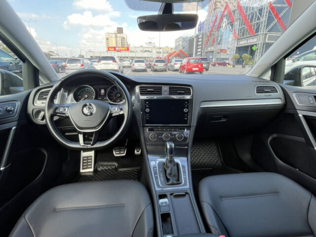 Сірий Фольксваген e-Golf, об'ємом двигуна 0 л та пробігом 87 тис. км за 14500 $, фото 9 на Automoto.ua