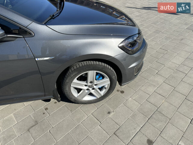 Сірий Фольксваген e-Golf, об'ємом двигуна 0 л та пробігом 113 тис. км за 13250 $, фото 11 на Automoto.ua