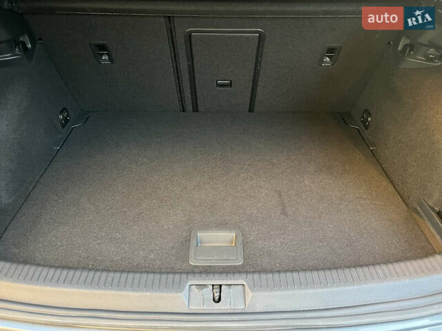 Серый Фольксваген e-Golf, объемом двигателя 0 л и пробегом 149 тыс. км за 12999 $, фото 26 на Automoto.ua