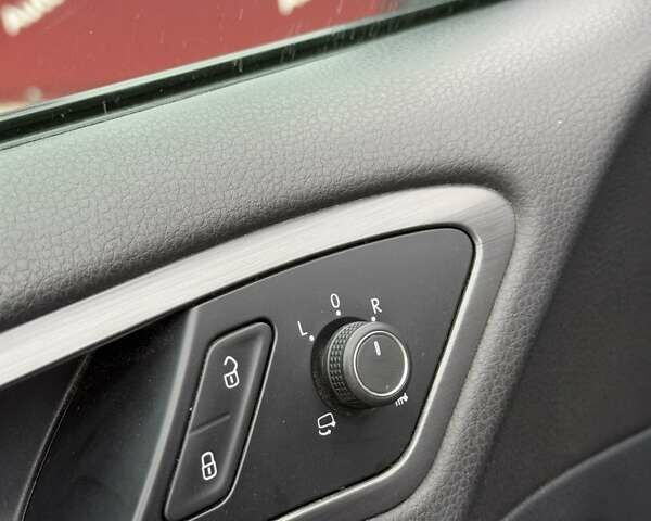 Сірий Фольксваген e-Golf, об'ємом двигуна 0 л та пробігом 161 тис. км за 13100 $, фото 24 на Automoto.ua