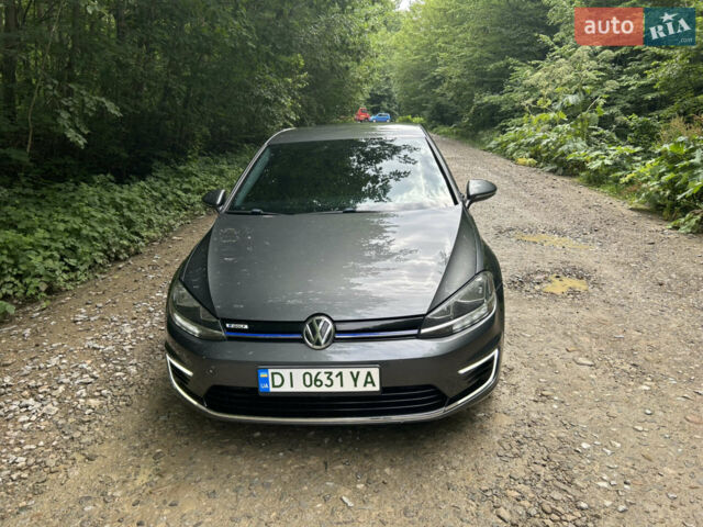 Серый Фольксваген e-Golf, объемом двигателя 0 л и пробегом 250 тыс. км за 12100 $, фото 12 на Automoto.ua