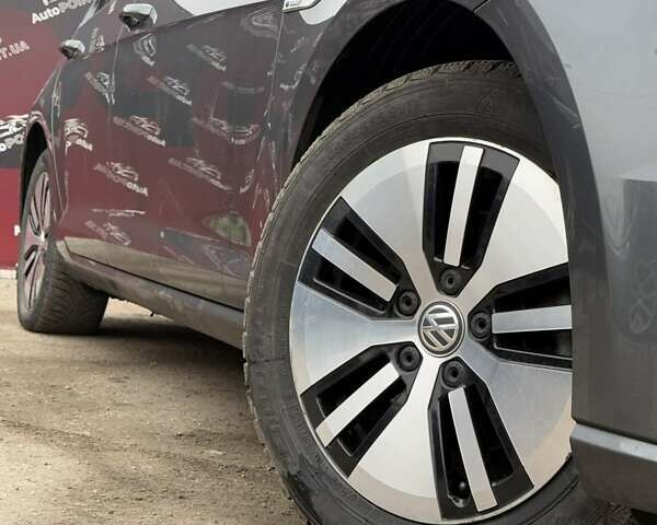 Сірий Фольксваген e-Golf, об'ємом двигуна 0 л та пробігом 161 тис. км за 13100 $, фото 5 на Automoto.ua