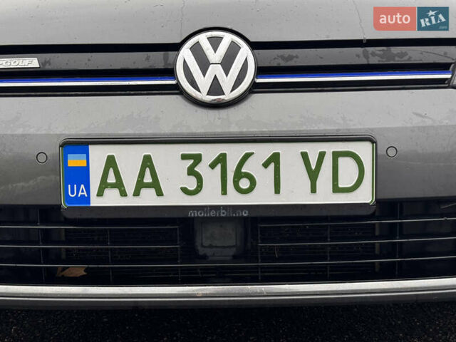 Сірий Фольксваген e-Golf, об'ємом двигуна 0 л та пробігом 195 тис. км за 11200 $, фото 8 на Automoto.ua