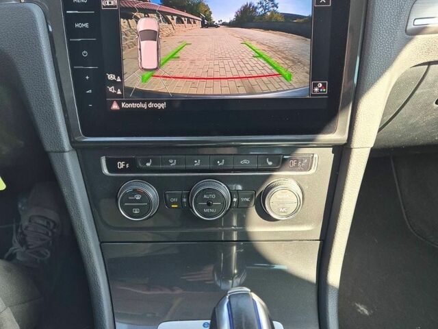 Сірий Фольксваген e-Golf, об'ємом двигуна 0 л та пробігом 146 тис. км за 12900 $, фото 19 на Automoto.ua