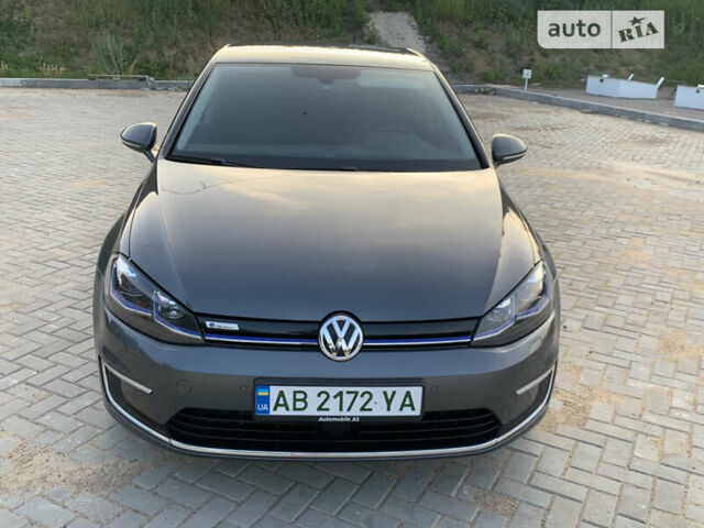 Серый Фольксваген e-Golf, объемом двигателя 0 л и пробегом 109 тыс. км за 14200 $, фото 24 на Automoto.ua