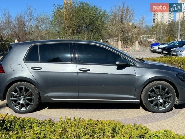 Серый Фольксваген e-Golf, объемом двигателя 0 л и пробегом 132 тыс. км за 13900 $, фото 7 на Automoto.ua