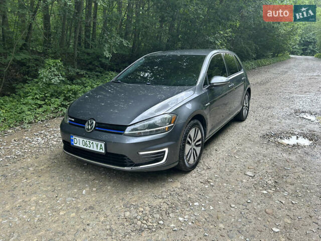 Серый Фольксваген e-Golf, объемом двигателя 0 л и пробегом 250 тыс. км за 12500 $, фото 11 на Automoto.ua