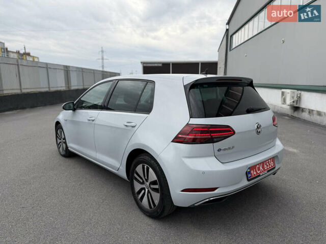Серый Фольксваген e-Golf, объемом двигателя 0 л и пробегом 98 тыс. км за 12300 $, фото 5 на Automoto.ua
