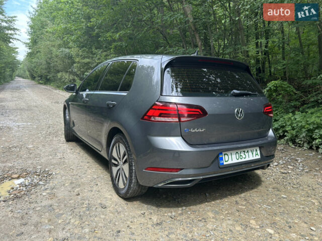 Серый Фольксваген e-Golf, объемом двигателя 0 л и пробегом 250 тыс. км за 12100 $, фото 5 на Automoto.ua