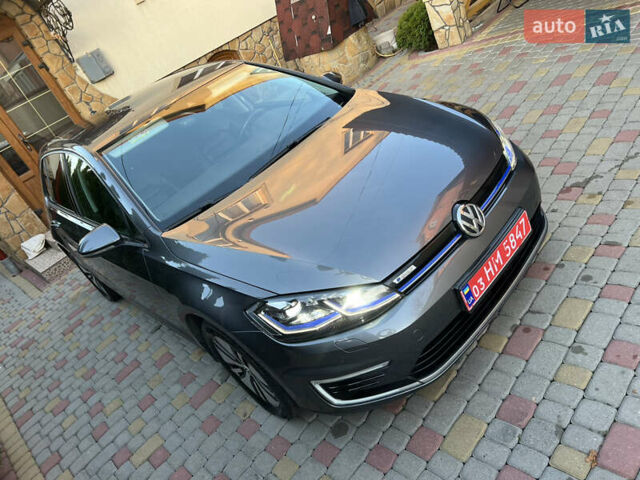 Серый Фольксваген e-Golf, объемом двигателя 0 л и пробегом 149 тыс. км за 12999 $, фото 71 на Automoto.ua