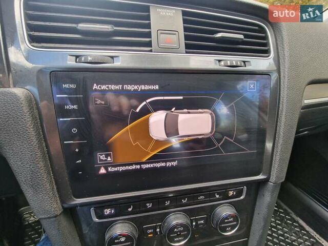 Серый Фольксваген e-Golf, объемом двигателя 0 л и пробегом 133 тыс. км за 12200 $, фото 43 на Automoto.ua