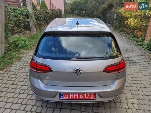 Серый Фольксваген e-Golf, объемом двигателя 0 л и пробегом 133 тыс. км за 12200 $, фото 20 на Automoto.ua