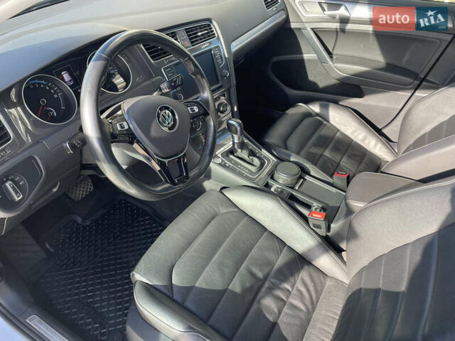 Серый Фольксваген e-Golf, объемом двигателя 0 л и пробегом 76 тыс. км за 9300 $, фото 13 на Automoto.ua