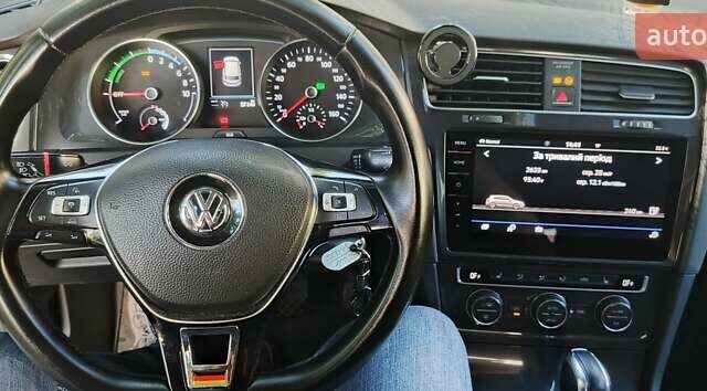 Сірий Фольксваген e-Golf, об'ємом двигуна 0 л та пробігом 120 тис. км за 11500 $, фото 6 на Automoto.ua