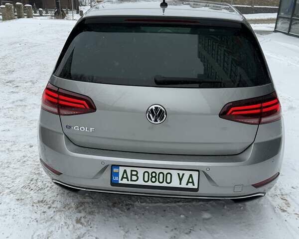 Сірий Фольксваген e-Golf, об'ємом двигуна 0 л та пробігом 101 тис. км за 12800 $, фото 12 на Automoto.ua