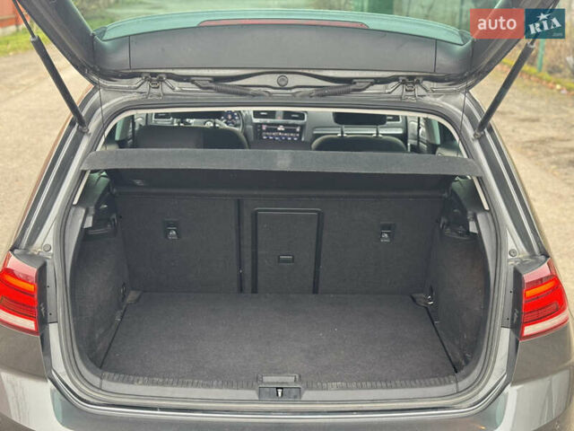 Сірий Фольксваген e-Golf, об'ємом двигуна 0 л та пробігом 200 тис. км за 11777 $, фото 23 на Automoto.ua