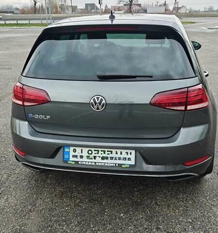 Серый Фольксваген e-Golf, объемом двигателя 0 л и пробегом 262 тыс. км за 13500 $, фото 3 на Automoto.ua